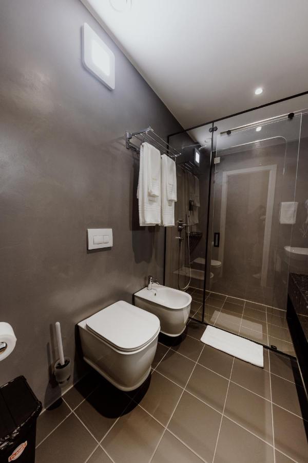 Hotell Habitat Tiranë