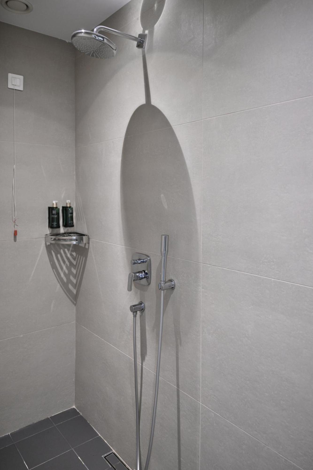 Hotell Habitat Tiranë